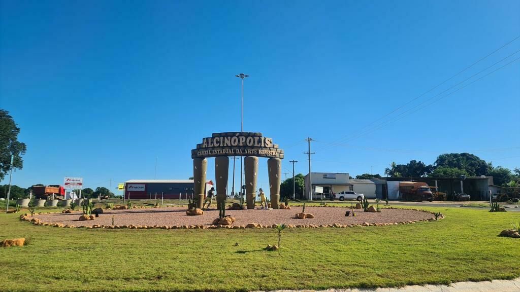 Imagem de compartilhamento para o artigo Setembro em Alcinópolis começa quente e com pancadas de chuvas da MS Todo dia